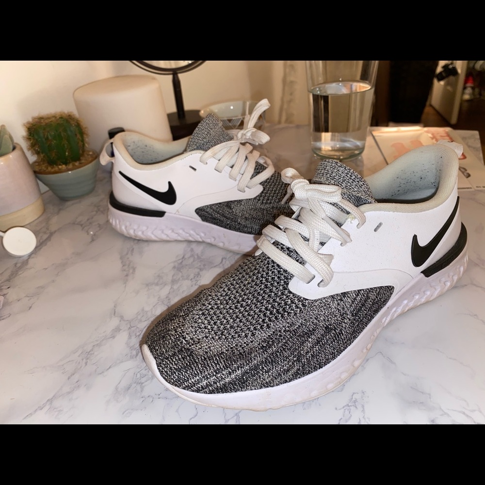 Nike Odyssey React Flyknit 2 sneakers